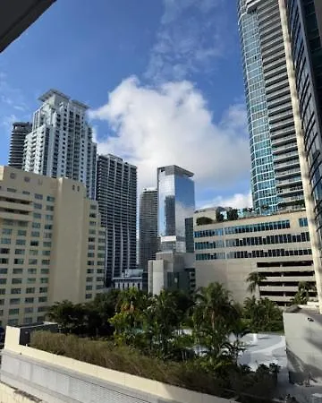 Cozy Brickell Studio